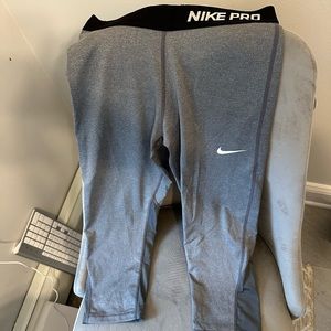 Girls Nike pro leggings